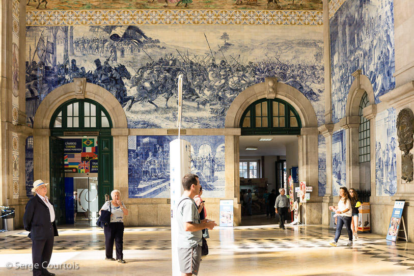 The railway station São Bento